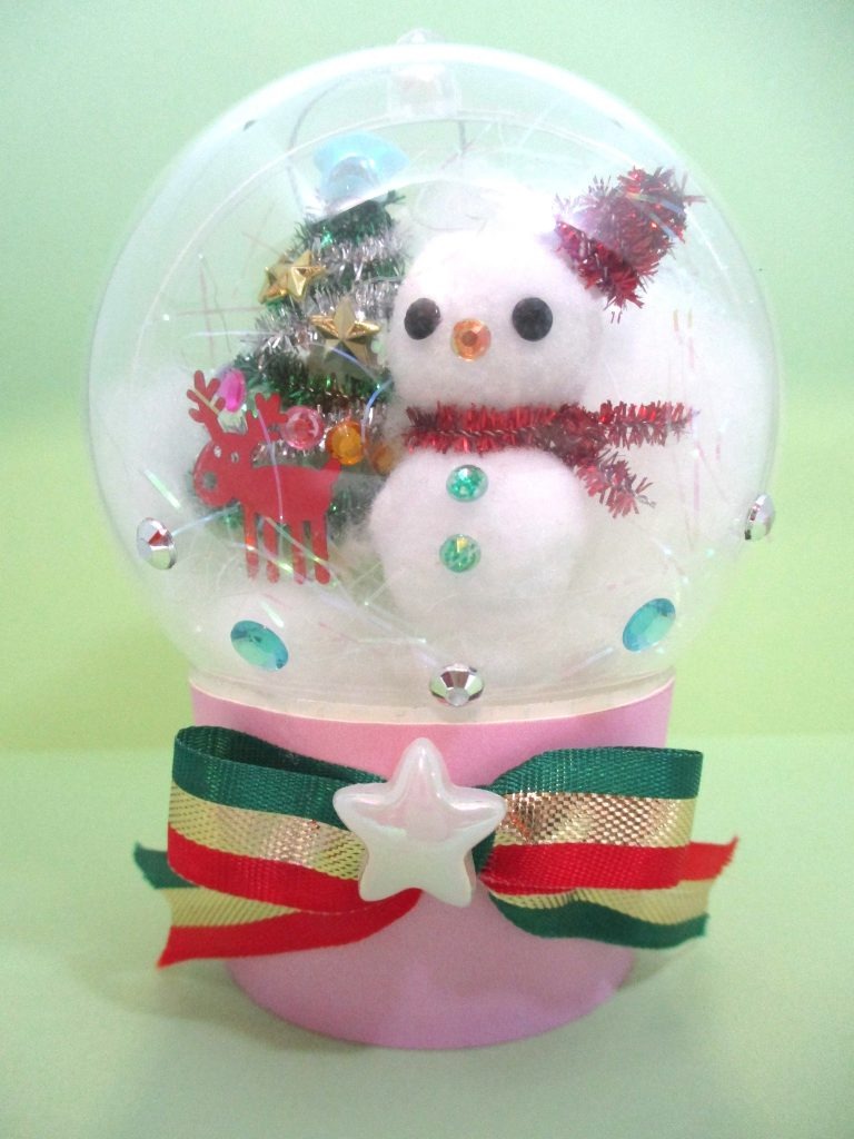クリスマスドーム作り