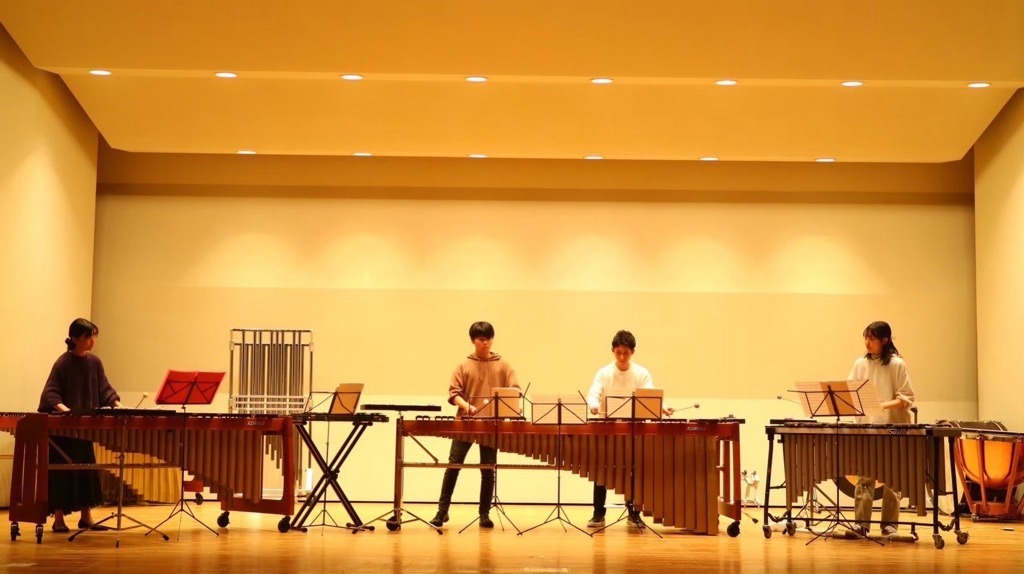 打楽器奏者によるパーカッションアンサンブルのコンサート